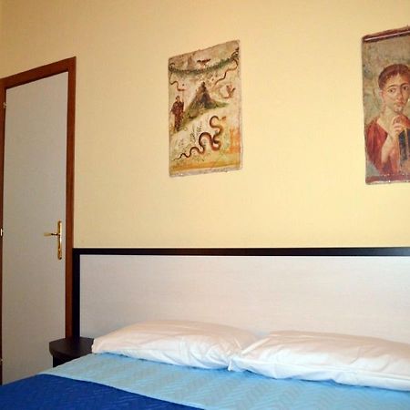 B&B Roma Citta Eterna Bagian luar foto